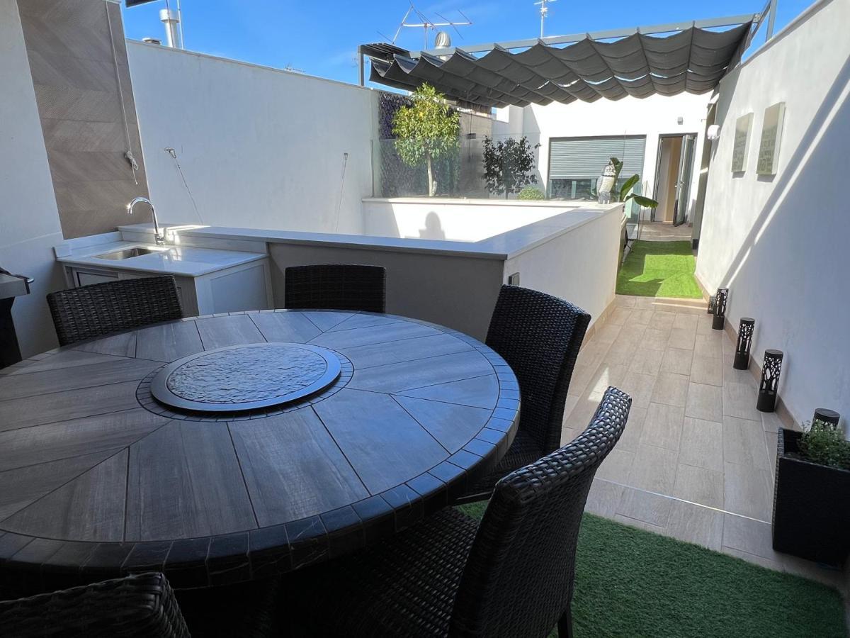 Elegant Duplex 3 Master Bedrooms And Private Sevilla Eksteriør billede