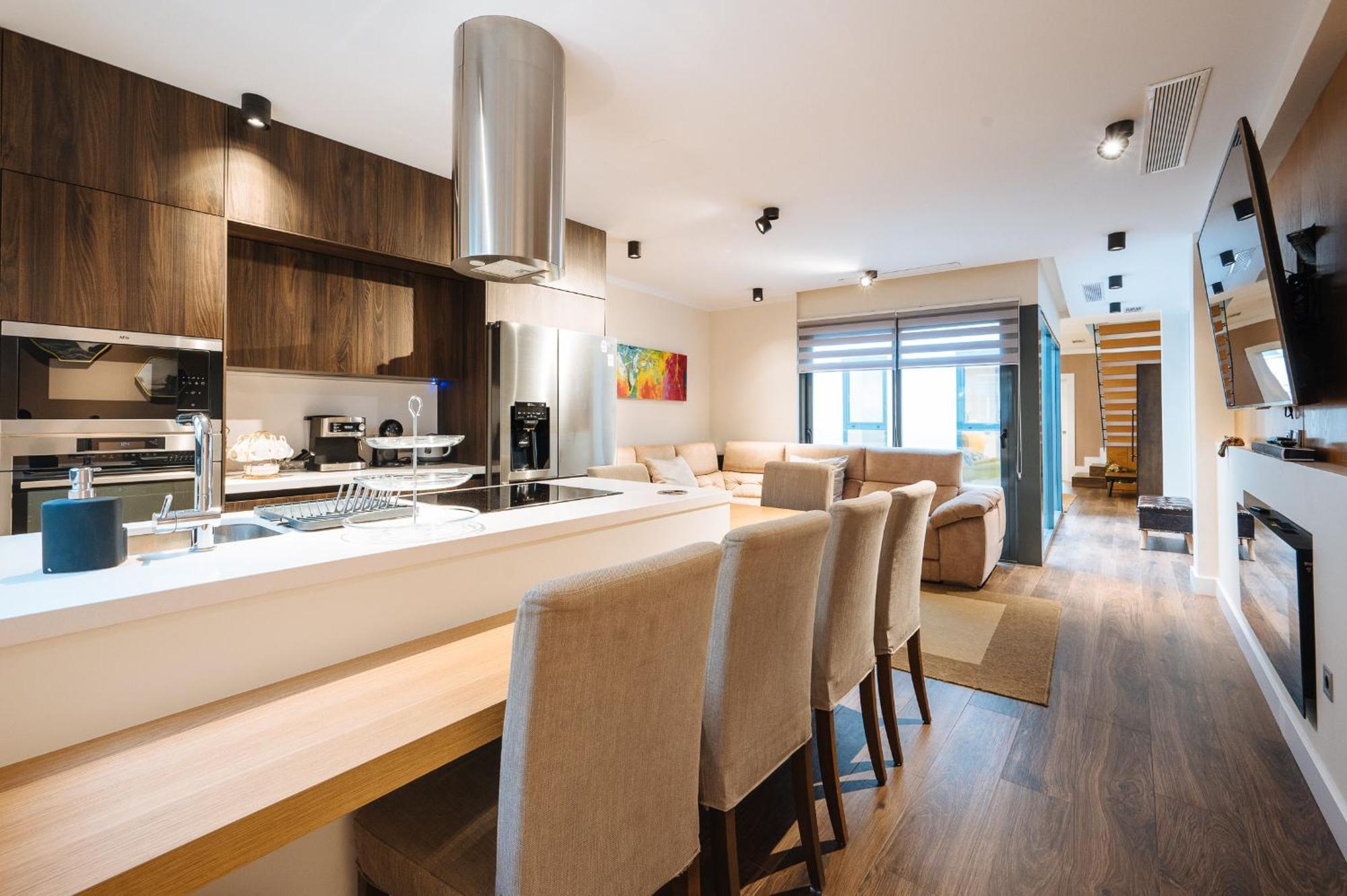 Elegant Duplex 3 Master Bedrooms And Private Sevilla Eksteriør billede