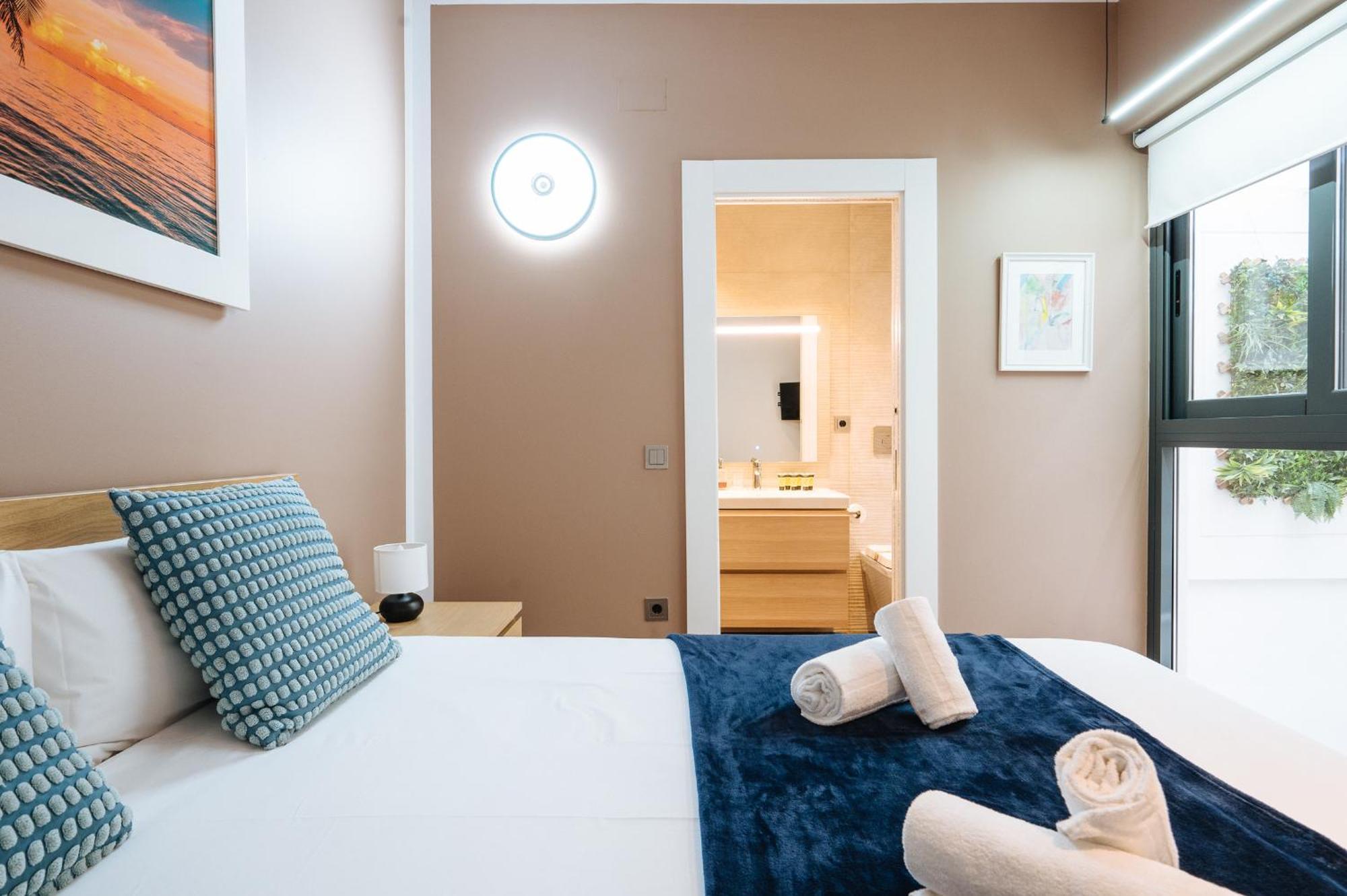 Elegant Duplex 3 Master Bedrooms And Private Sevilla Eksteriør billede
